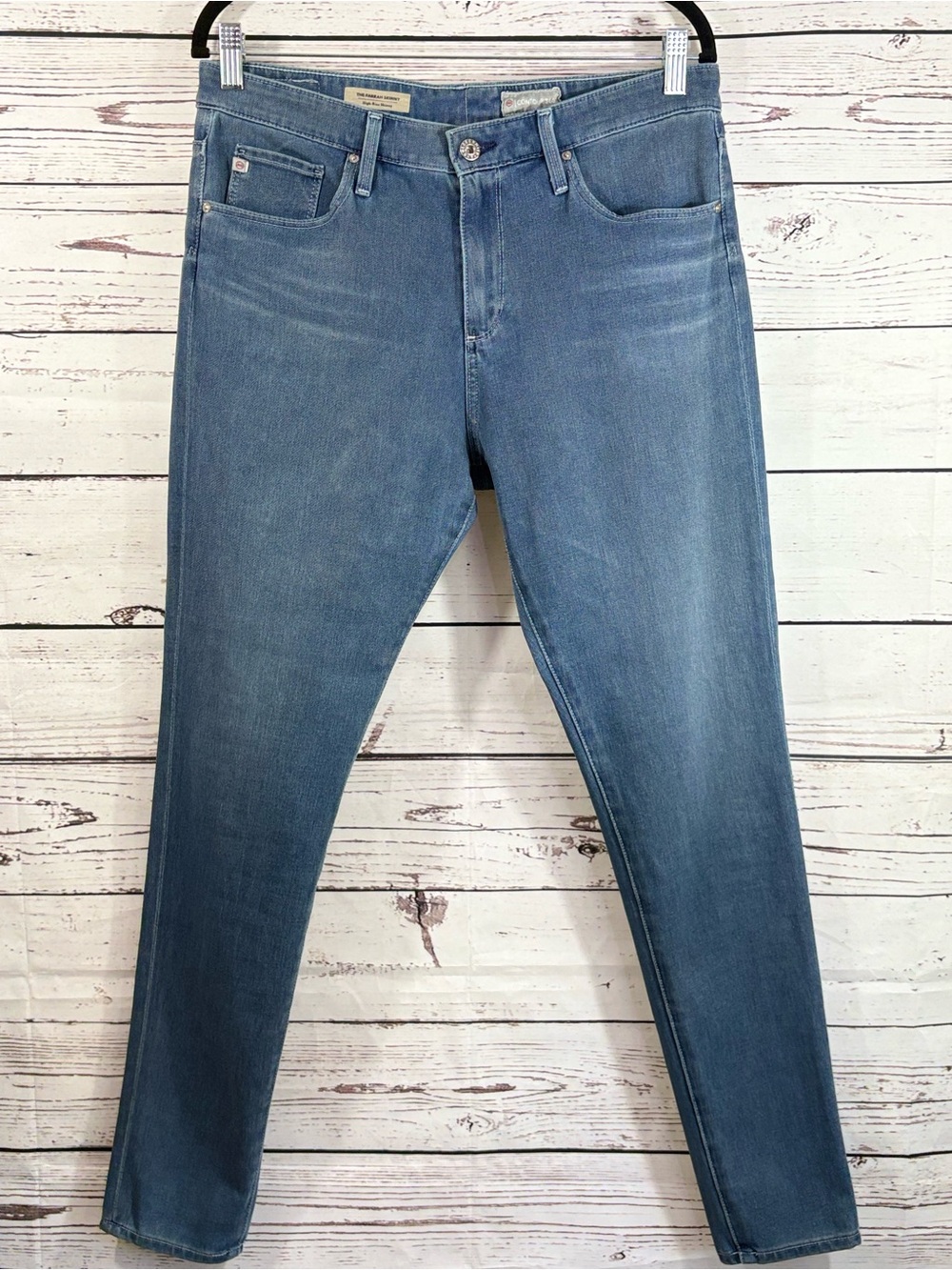 NWOT AG Adriano Goldschmied The Farrah High-Rise Skinny Contour 360 in Size 31R